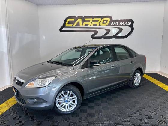 FORD FOCUS 2.0 GLX SEDAN 16V FLEX 4P AUTOMÁTICO